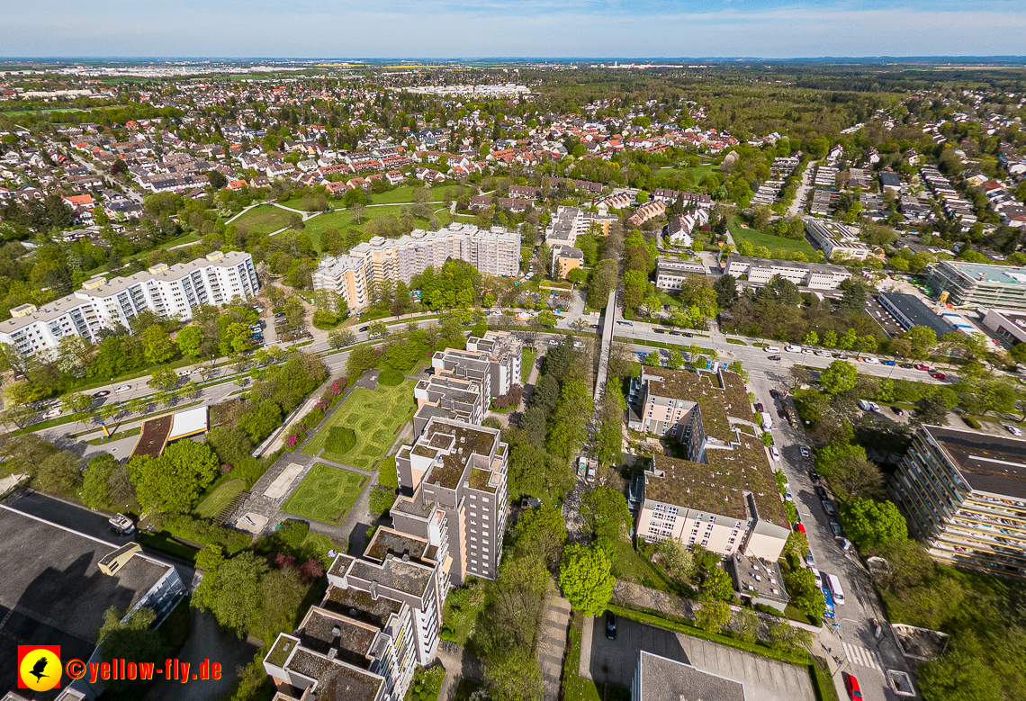 04.05.2023 - Luftbilder vom Marx-Zentrum uns seiner Umgebung in Neuperlach